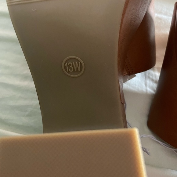 NWT-4 Inch Brown A NEW DAY HEELS⭐️ - Picture 6 of 8